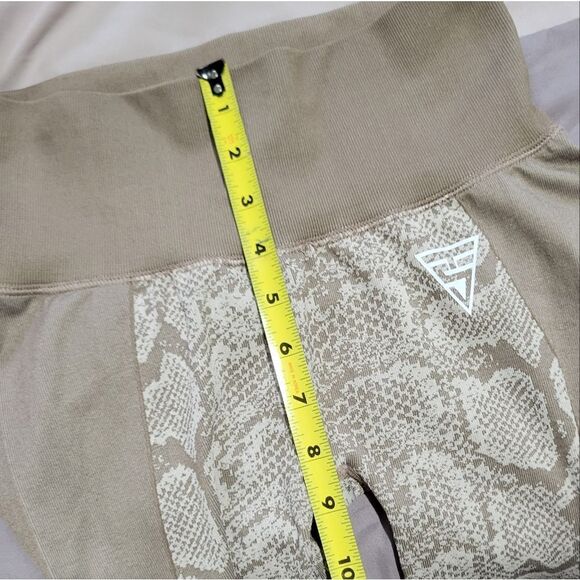 Snake print leggings   - Picture 6 of 10